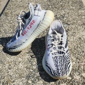 Adidas Yeezy Boost 350 V2 Zebra Sneakers